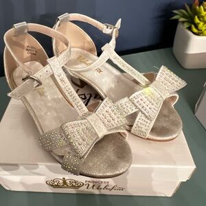 PrincessKids Silver Heels with Bow
